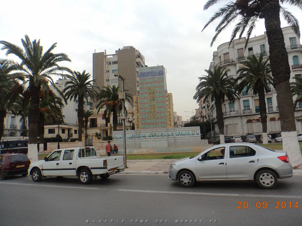 46-Monument aux Morts-bd Front de Mer .JPG -                                